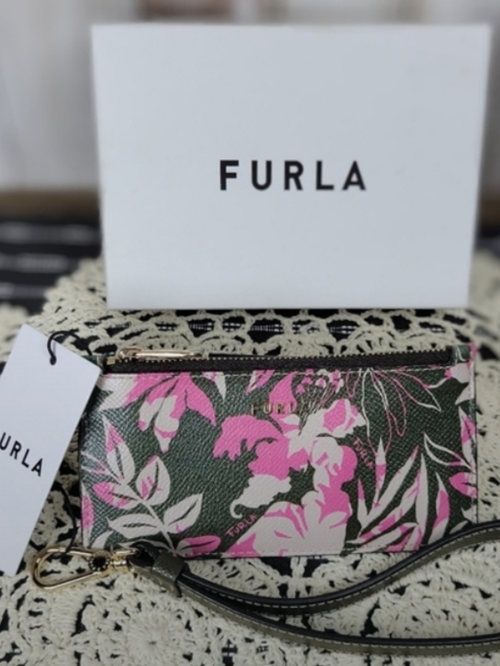 Furla-Floral Cardholder- Wristlet - Picture 4 of 4